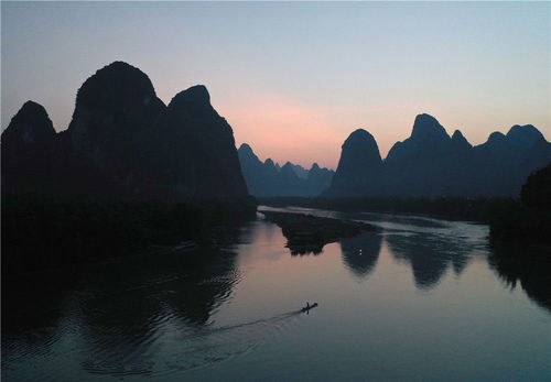 廣西 凝心聚力加油干 八桂大地綻新顏